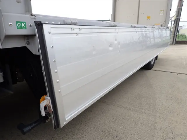 いすゞ エルフ TPG-NMR85AN(2WD)の写真20
