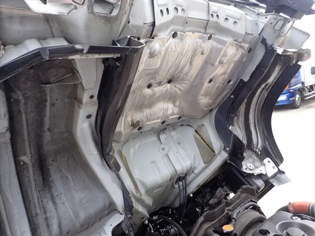 いすゞ エルフ TPG-NMR85AN(2WD)の写真40