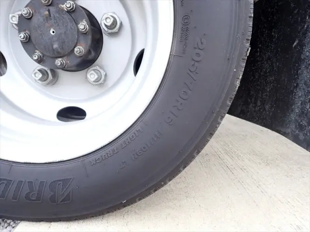 いすゞ エルフ TPG-NMR85AN(2WD)の写真49