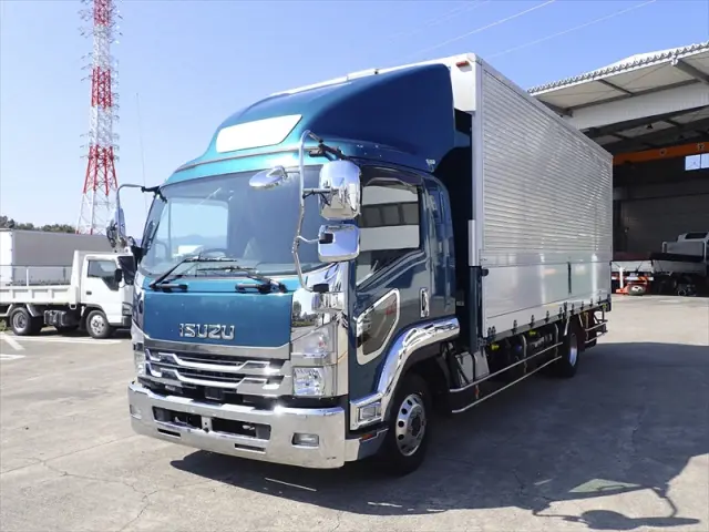 いすゞ フォワード 2RG-FRR90S2(2WD)の写真1