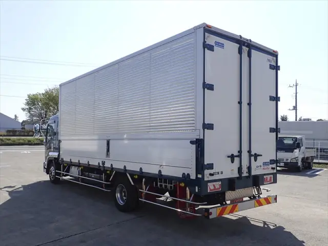 いすゞ フォワード 2RG-FRR90S2(2WD)の写真4