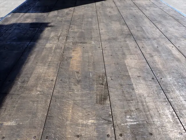 いすゞ フォワード 2RG-FRR90S2(2WD)の写真19