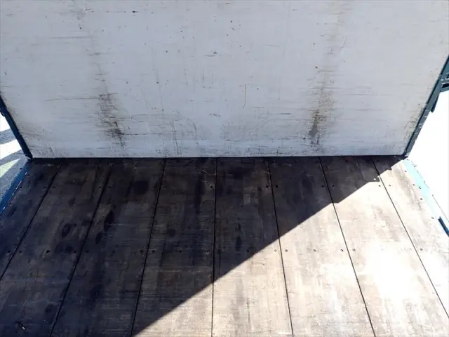 いすゞ フォワード 2RG-FRR90S2(2WD)の写真20