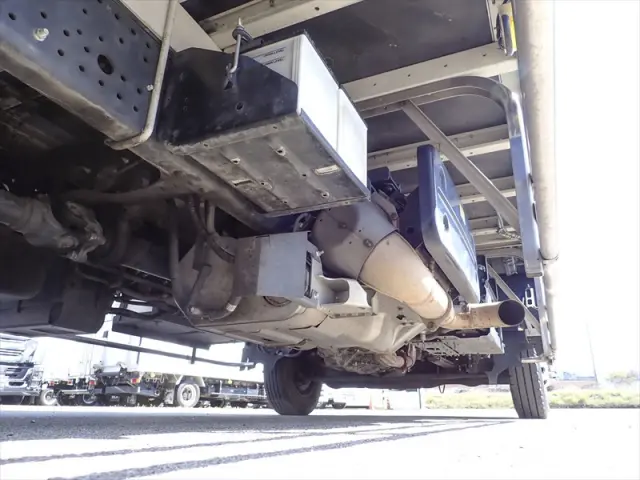 いすゞ フォワード 2RG-FRR90S2(2WD)の写真30