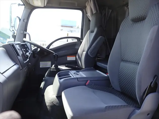 いすゞ フォワード 2RG-FRR90S2(2WD)の写真34