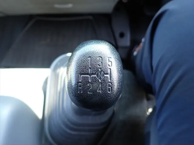 いすゞ フォワード 2RG-FRR90S2(2WD)の写真37