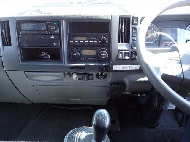 いすゞ フォワード 2RG-FRR90S2(2WD)の写真38