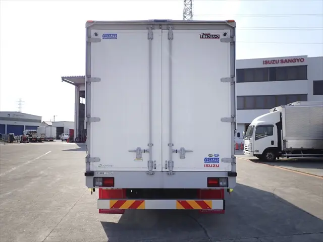 いすゞ フォワード 2RG-FRR90T2(2WD)の写真5