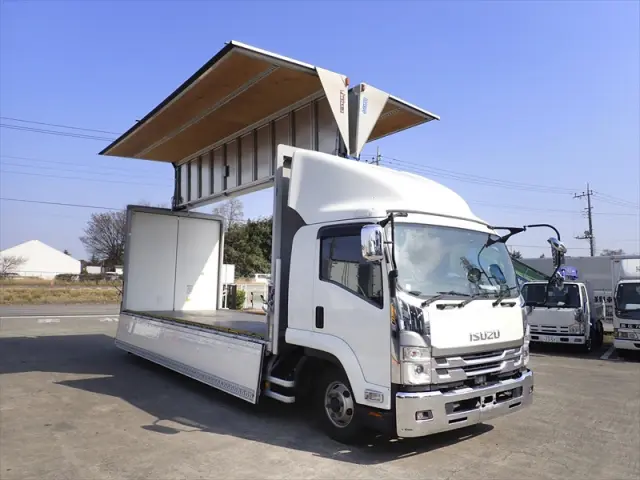 いすゞ フォワード 2RG-FRR90T2(2WD)の写真10