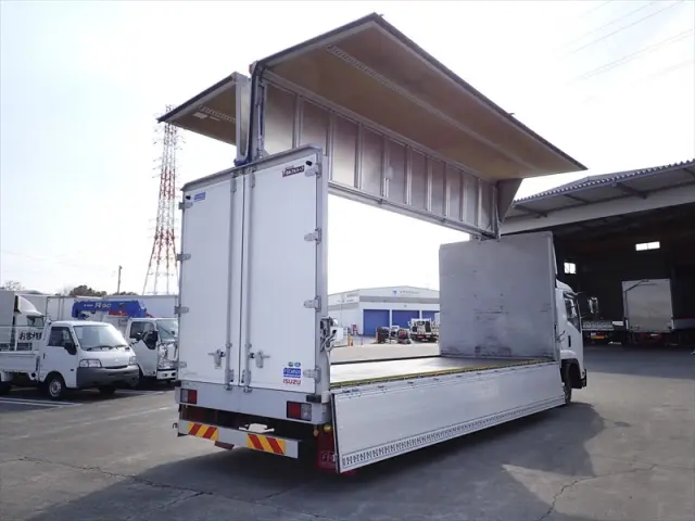 いすゞ フォワード 2RG-FRR90T2(2WD)の写真13