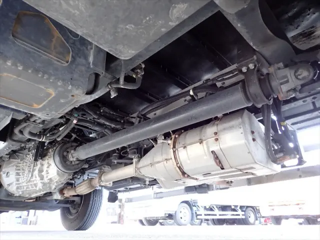 いすゞ フォワード 2RG-FRR90T2(2WD)の写真23