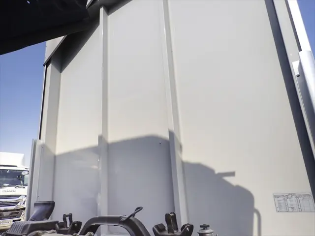 いすゞ フォワード 2RG-FRR90T2(2WD)の写真41