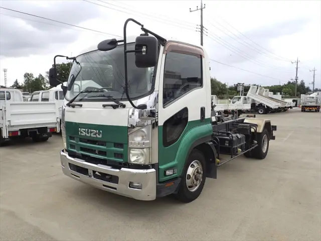 いすゞ フォワード TKG-FRR90S2(2WD)の写真1