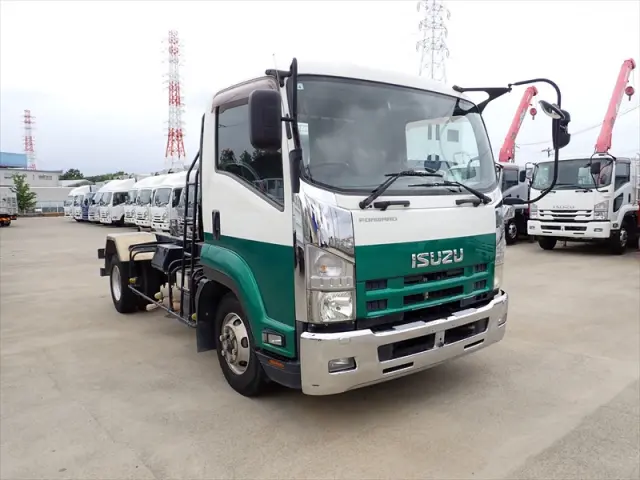 いすゞ フォワード TKG-FRR90S2(2WD)の写真3