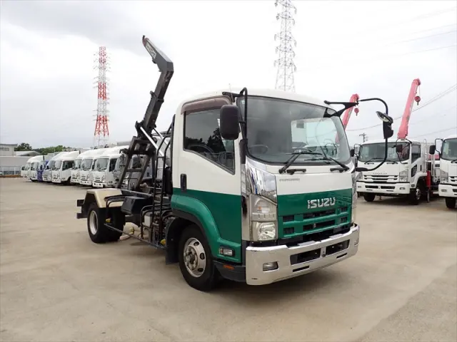 いすゞ フォワード TKG-FRR90S2(2WD)の写真12