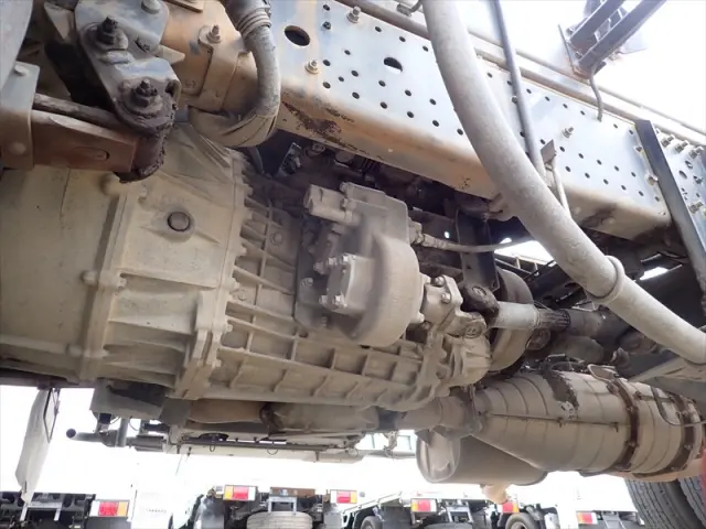 いすゞ フォワード TKG-FRR90S2(2WD)の写真24