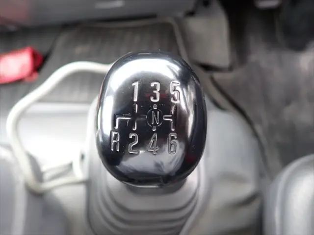 いすゞ フォワード TKG-FRR90S2(2WD)の写真29