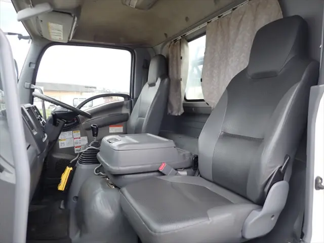 いすゞ フォワード TKG-FRR90S2(2WD)の写真34