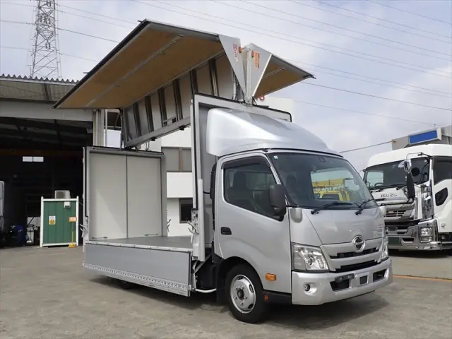 日野 デュトロ 2RG-XZU710M(2WD)の写真13