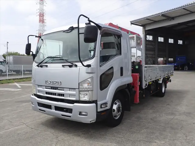 いすゞ フォワード SKG-FRR90S2(2WD)の写真1