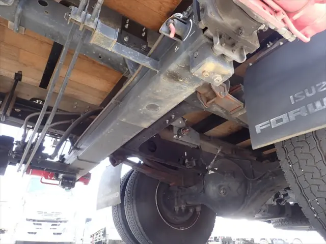 いすゞ フォワード SKG-FRR90S2(2WD)の写真20