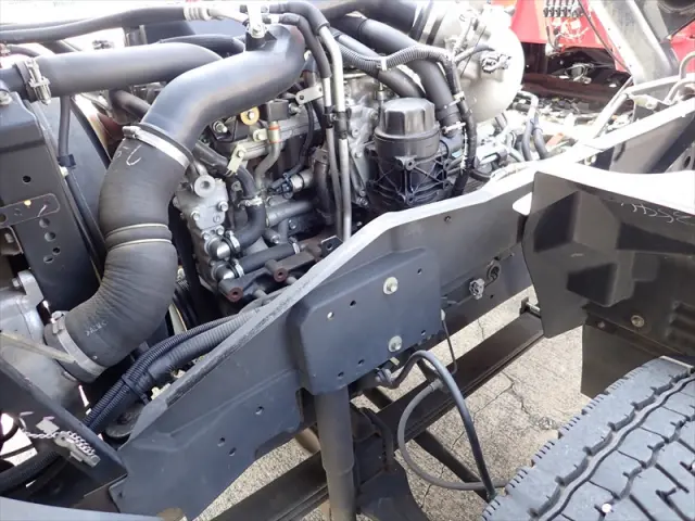 いすゞ フォワード SKG-FRR90S2(2WD)の写真39