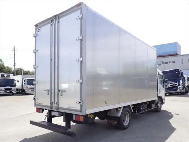 いすゞ エルフ TRG-NPR85AN(2WD)の写真2