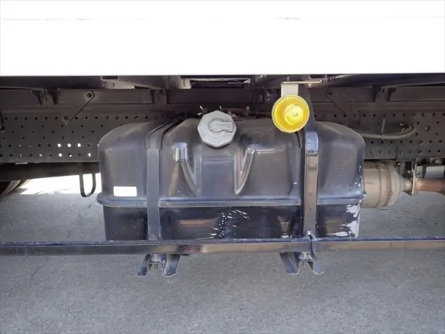 いすゞ エルフ TRG-NPR85AN(2WD)の写真19
