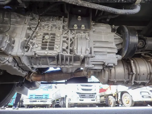 いすゞ エルフ TRG-NPR85AN(2WD)の写真21