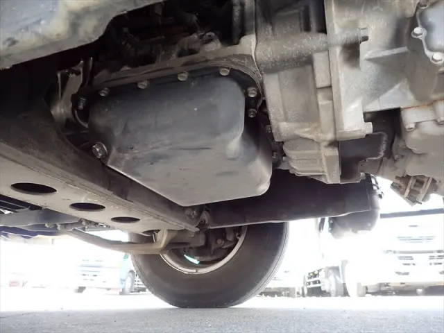 いすゞ エルフ TRG-NPR85AN(2WD)の写真22