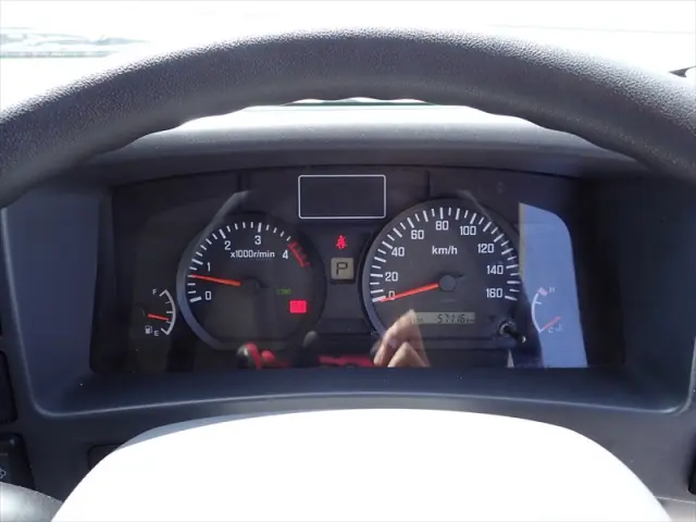 いすゞ エルフ TRG-NPR85AN(2WD)の写真26