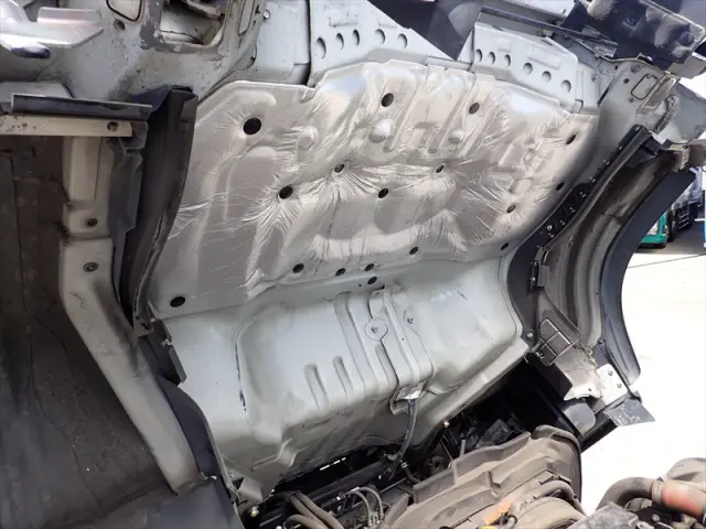 いすゞ エルフ TRG-NPR85AN(2WD)の写真36