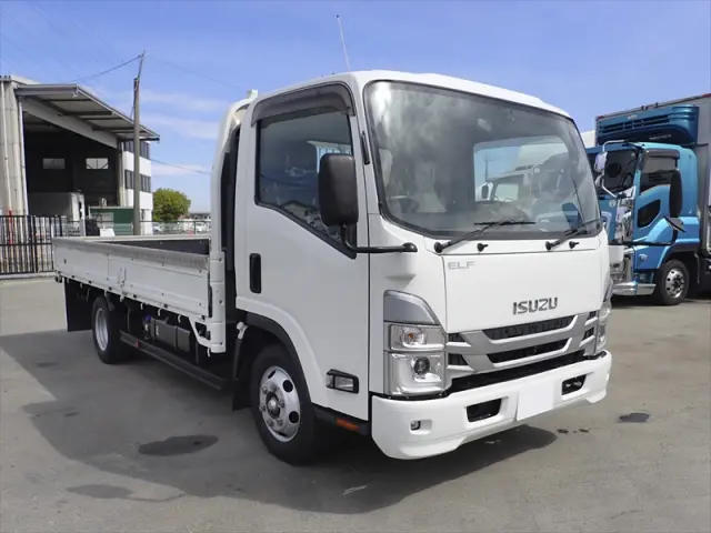 いすゞ エルフ 2RG-NPR88AR(2WD)の写真3