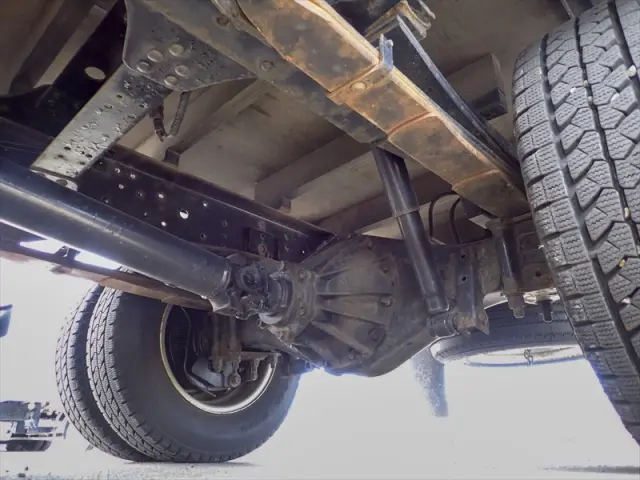 いすゞ エルフ 2RG-NPR88AR(2WD)の写真8