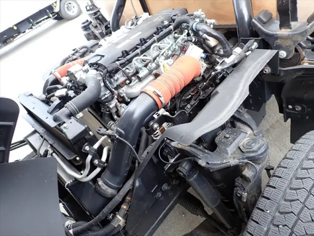 いすゞ エルフ 2RG-NPR88AR(2WD)の写真14
