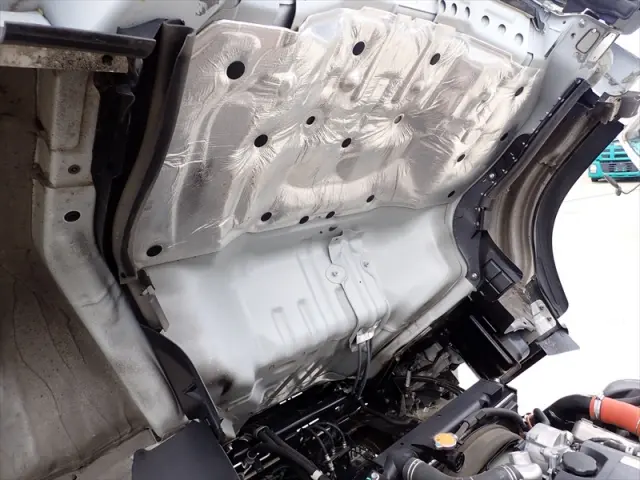 いすゞ エルフ 2RG-NPR88AR(2WD)の写真17