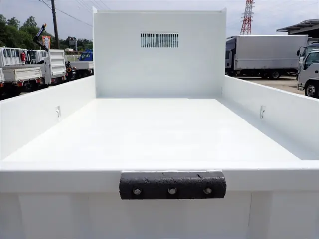 いすゞ エルフ TKG-NPR85YN(2WD)の写真6