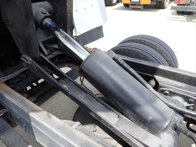 いすゞ エルフ TKG-NPR85YN(2WD)の写真15