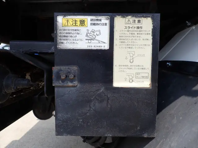 いすゞ エルフ TKG-NPR85YN(2WD)の写真50