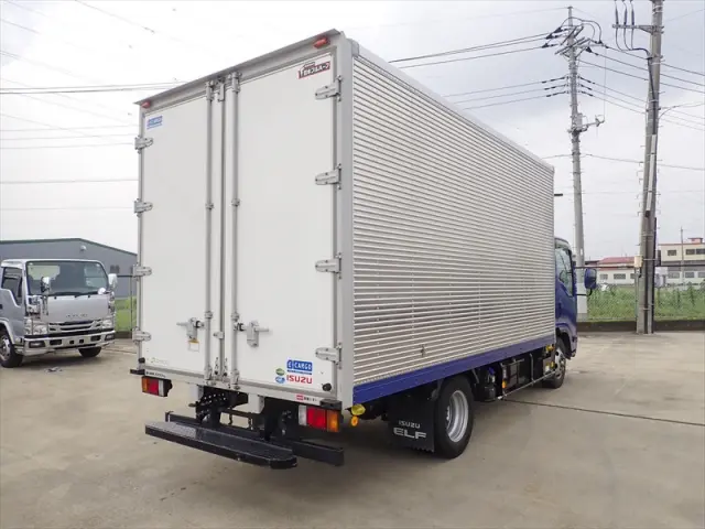 いすゞ エルフ 2RG-NPR88AN(2WD)の写真2