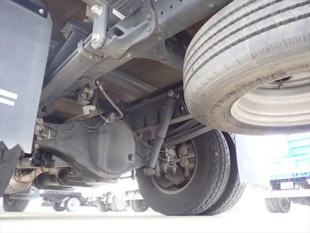 いすゞ エルフ 2RG-NPR88AN(2WD)の写真13