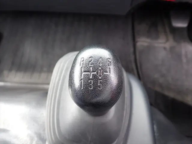 いすゞ エルフ 2RG-NPR88AN(2WD)の写真20