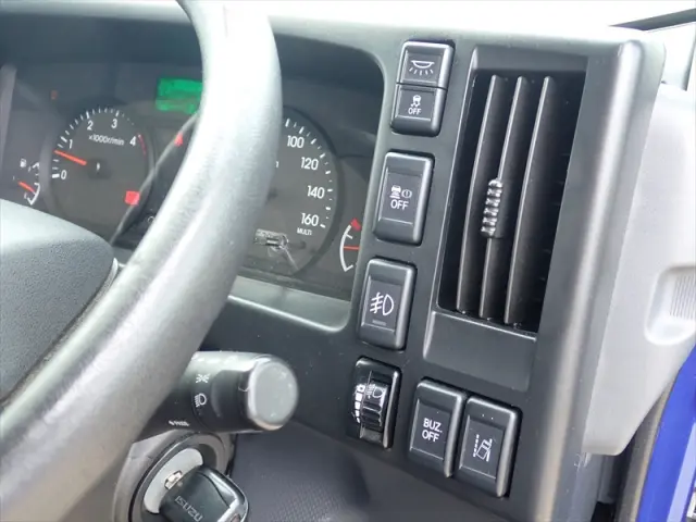いすゞ エルフ 2RG-NPR88AN(2WD)の写真25