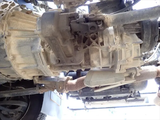 いすゞ フォワード TKG-FRR90S1(2WD)の写真23