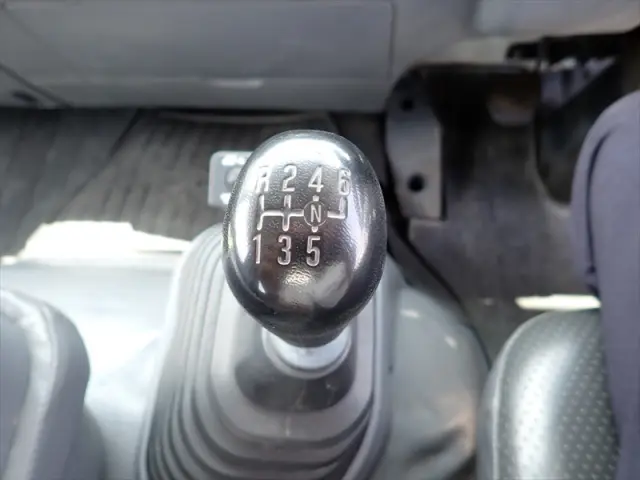 いすゞ フォワード TKG-FRR90S1(2WD)の写真38