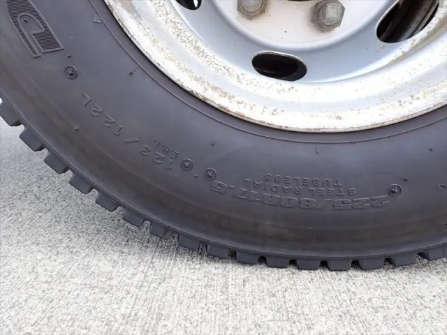 いすゞ フォワード TKG-FRR90S1(2WD)の写真48
