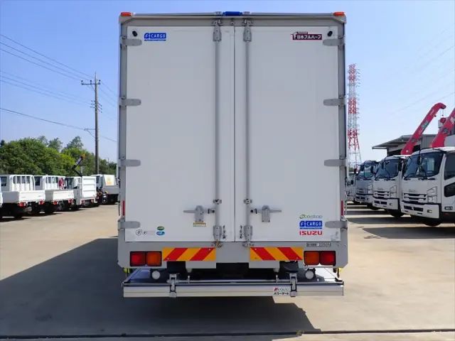 いすゞ フォワード 2RG-FRR90T2(2WD)の写真5