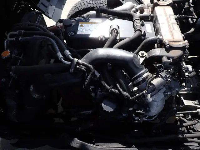 いすゞ フォワード 2RG-FRR90T2(2WD)の写真29
