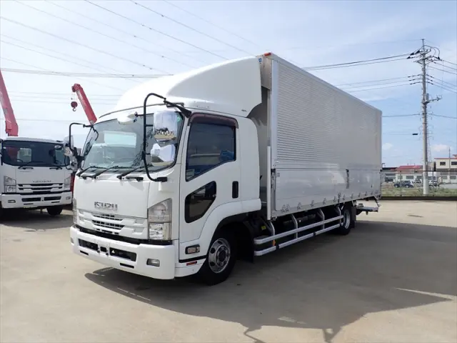 いすゞ フォワード TKG-FRR90T2(2WD)の写真1