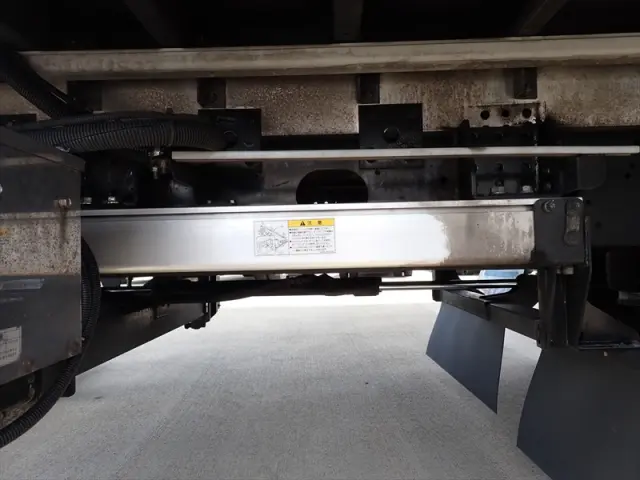 いすゞ フォワード TKG-FRR90T2(2WD)の写真10